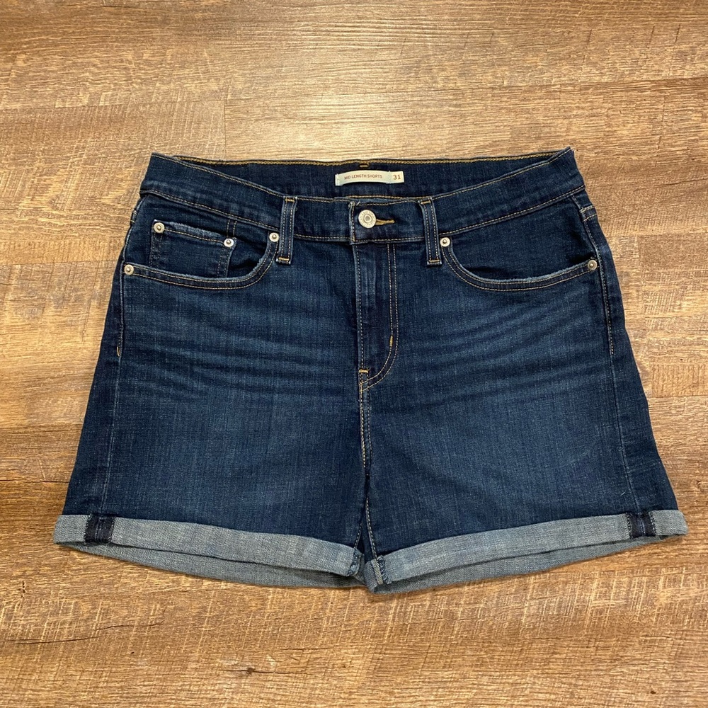 Levi Mid Length Shorts 31 Dark wash